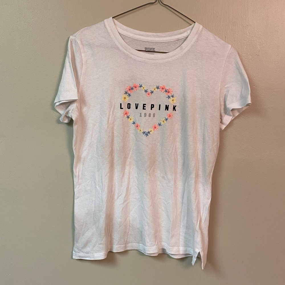 Pink tshirt